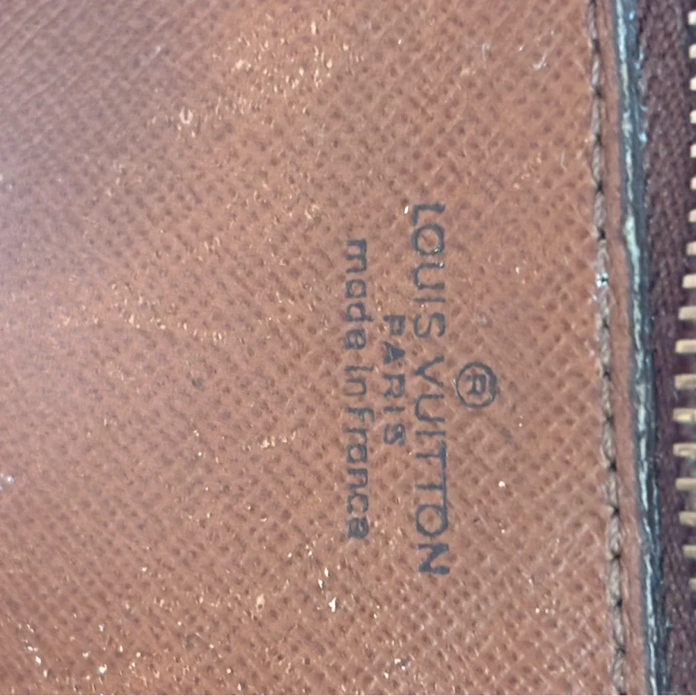 Louis Vuitton Monogram Canvas Toiletry Pouch with Tan Leather Trim - Picture 12 of 16